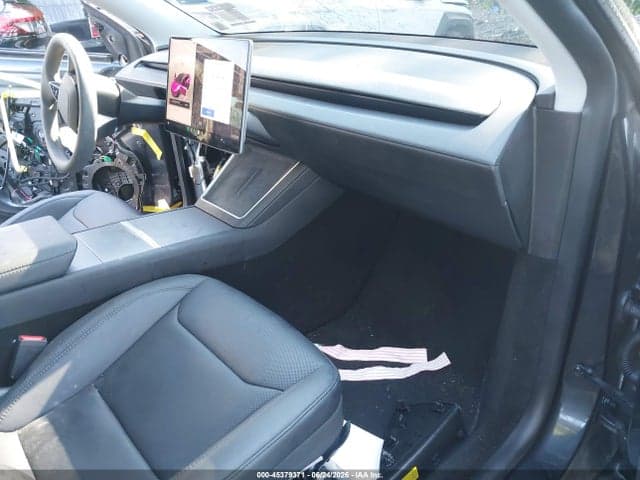 2026 TESLA MODEL Y PREMIUM REAR-WHEEL DRIVE/REAR-WHEEL DRIVE 5