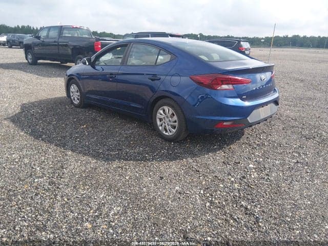 2020 HYUNDAI ELANTRA SE 3