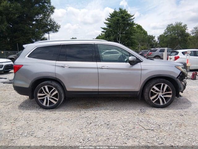 2017 HONDA PILOT TOURING 13