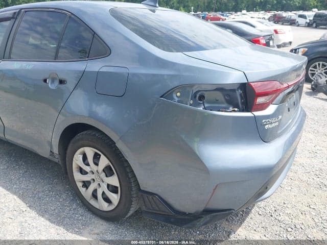 2021 TOYOTA COROLLA LE 19