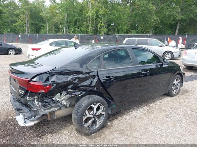 2021 KIA FORTE LXS 4