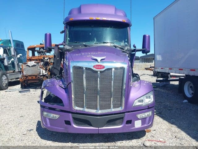 2022 PETERBILT 579 15