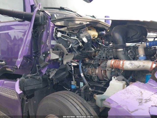 2022 PETERBILT 579 10