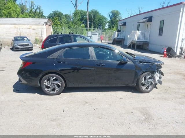 2025 HYUNDAI ELANTRA SEL SPORT 14