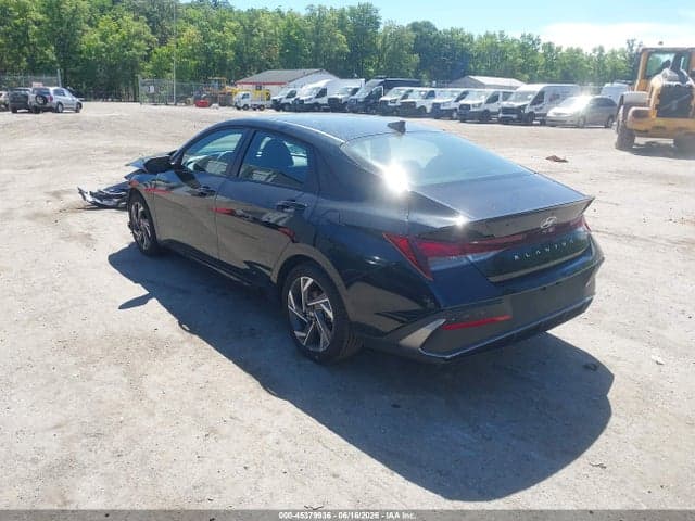 2025 HYUNDAI ELANTRA SEL SPORT 3