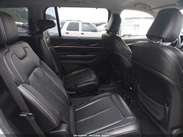 2023 JEEP GRAND CHEROKEE L LIMITED 4X2 8