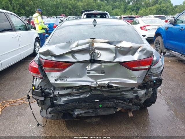 2017 HYUNDAI ELANTRA LIMITED 17