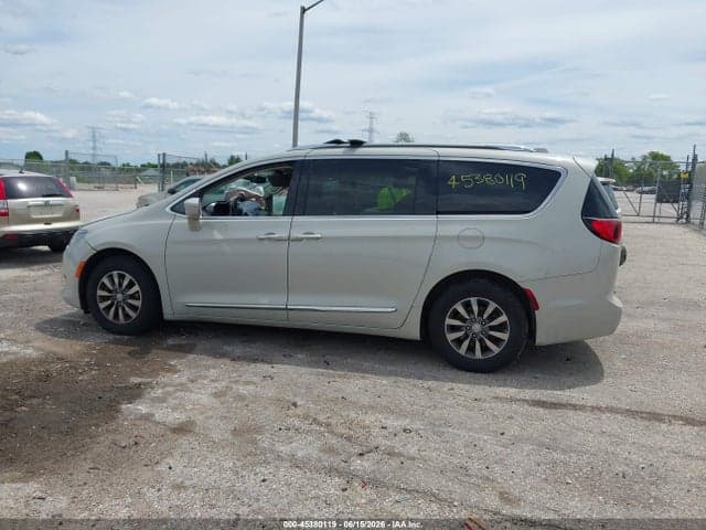2019 CHRYSLER PACIFICA TOURING L PLUS 14
