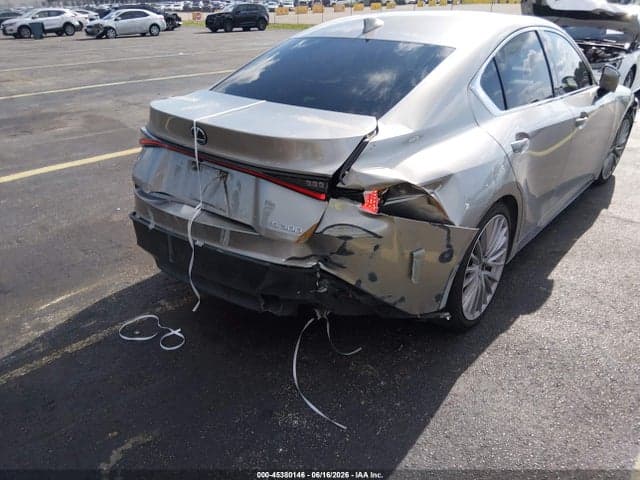 2023 LEXUS IS 300 6