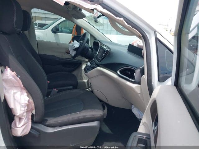 2022 CHRYSLER VOYAGER LX 5