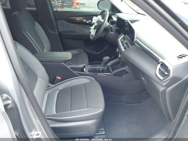 2025 CHEVROLET TRAILBLAZER AWD LS 5