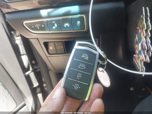 2018 GENESIS G90 5.0 11