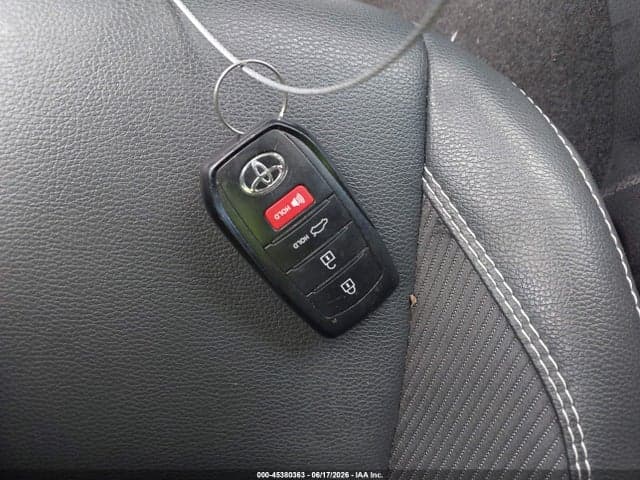 2025 TOYOTA CAMRY SE 11