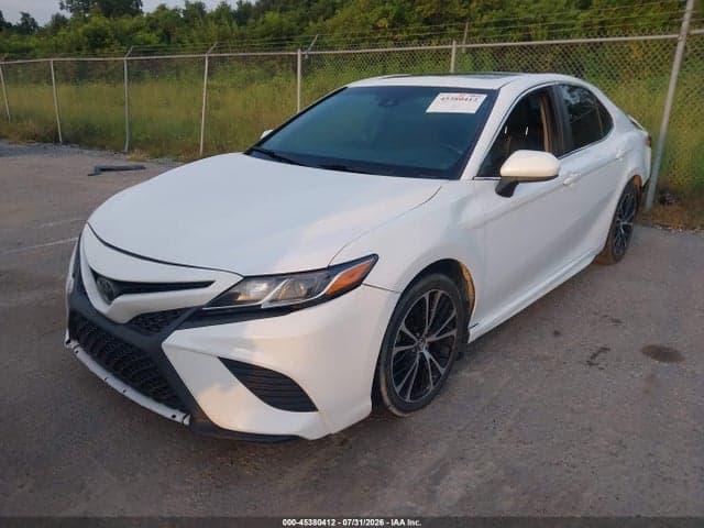 2018 TOYOTA CAMRY SE 2