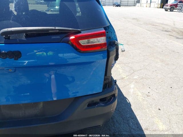 2018 JEEP CHEROKEE LATITUDE FWD 6