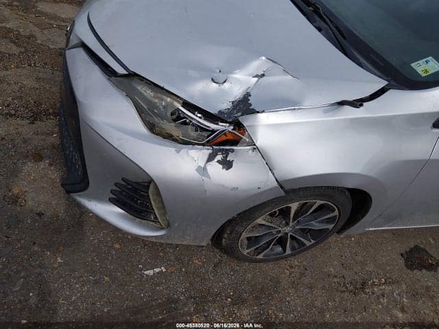 2017 TOYOTA COROLLA SE 19