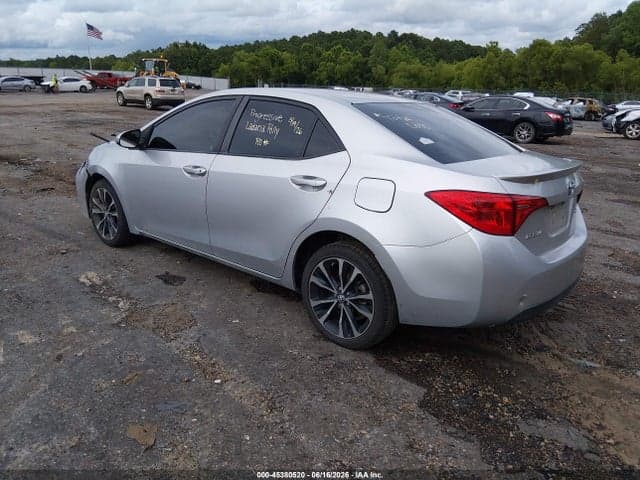 2017 TOYOTA COROLLA SE 3