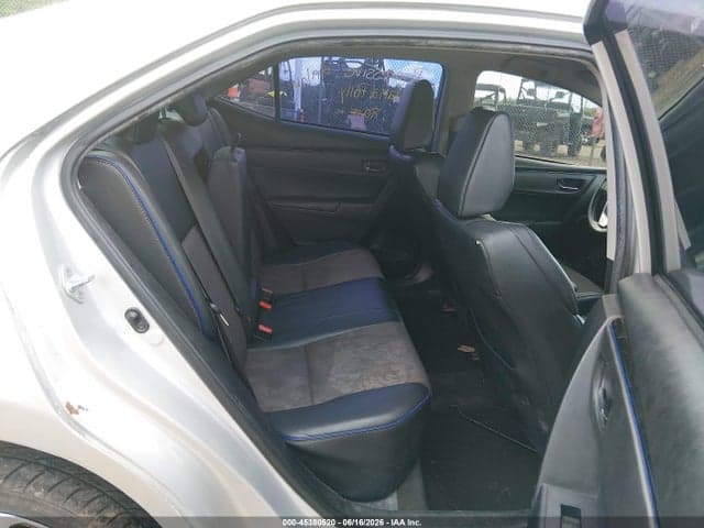 2017 TOYOTA COROLLA SE 8