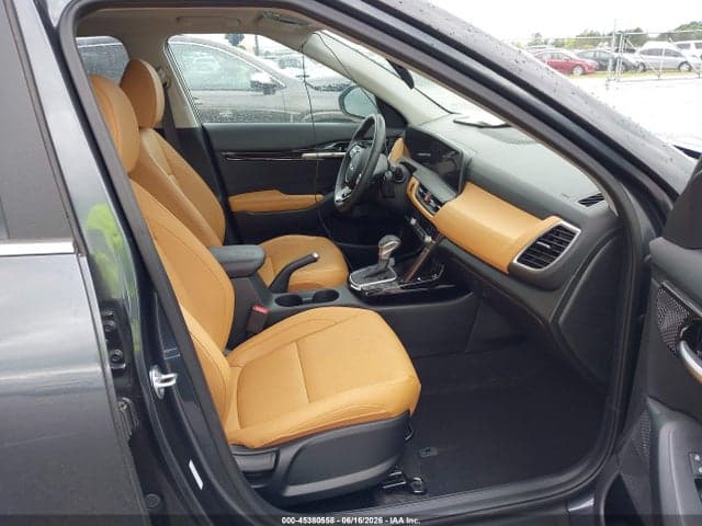 2025 KIA SELTOS EX 5