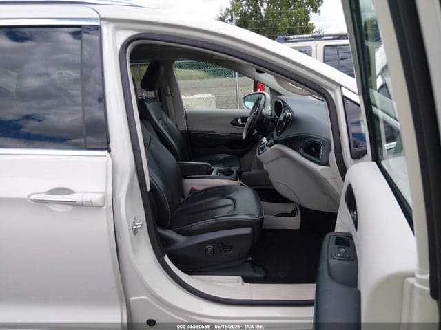 2020 CHRYSLER PACIFICA LIMITED 5