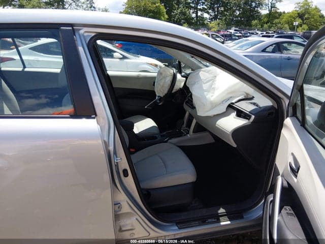 2025 TOYOTA COROLLA CROSS L 5