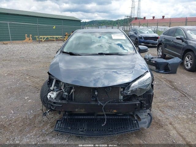 2018 TOYOTA COROLLA SE 13