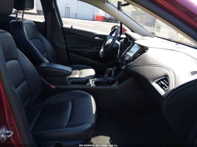 2017 CHEVROLET CRUZE LT AUTO 5