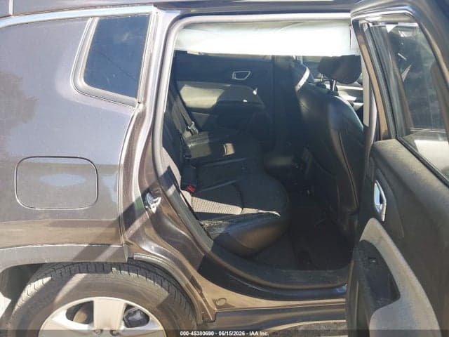 2022 JEEP COMPASS LATITUDE FWD 8