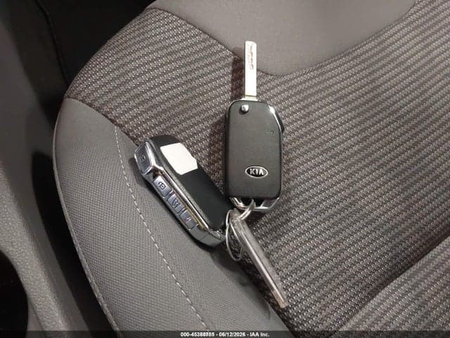 2020 KIA NIRO LX 11