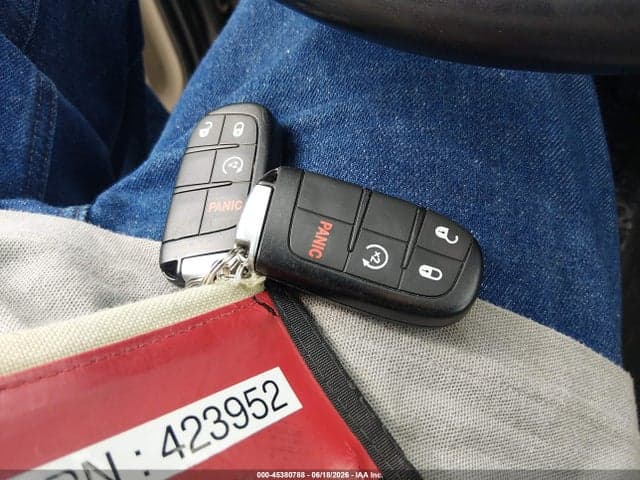 2019 JEEP GRAND CHEROKEE LAREDO E 4X4 11