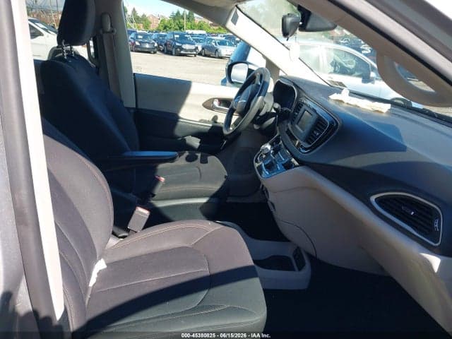 2017 CHRYSLER PACIFICA LX 5