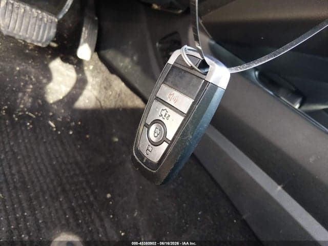 2017 FORD FUSION SE 11