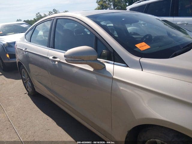 2017 FORD FUSION SE 13