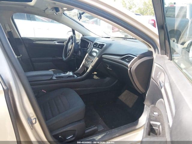 2017 FORD FUSION SE 5