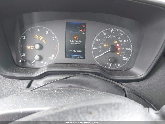 2024 TOYOTA COROLLA LE 7