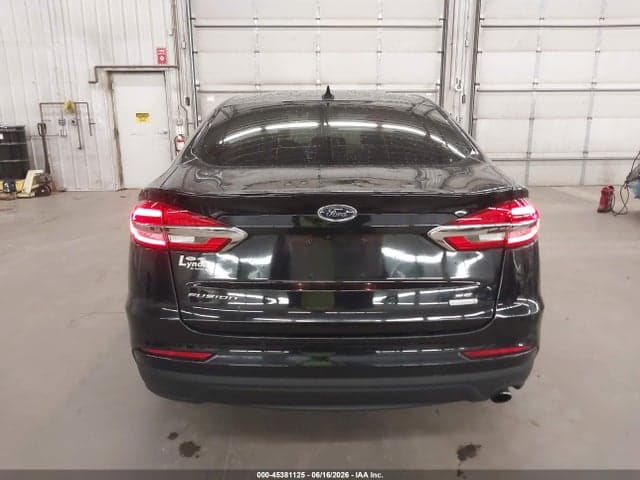 2019 FORD FUSION SE 16