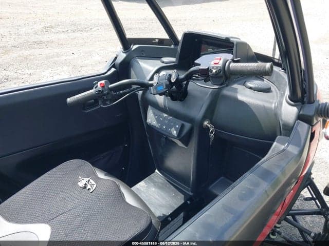 2023 ARCIMOTO FUV 5