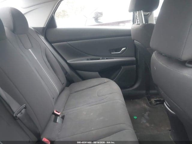 2021 HYUNDAI ELANTRA SEL 8