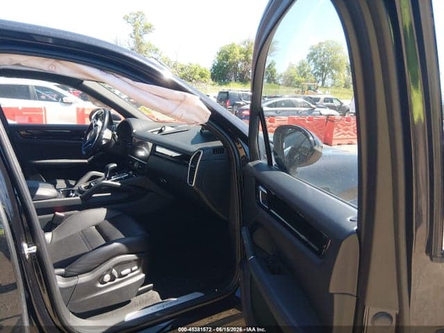 2021 PORSCHE CAYENNE 5