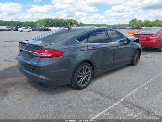 2017 FORD FUSION SE 4