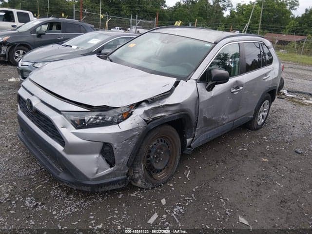 2020 TOYOTA RAV4 LE 2