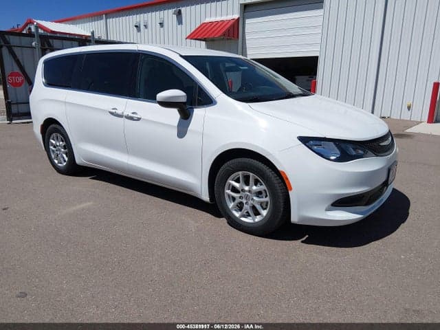 2022 CHRYSLER VOYAGER LX