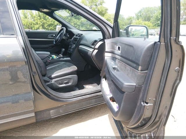 2019 FORD EXPLORER XLT 5