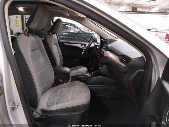 2020 FORD ESCAPE SE 5