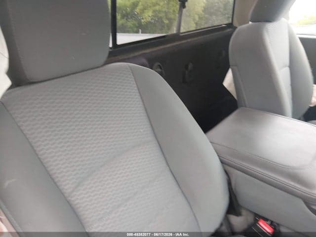 2017 RAM 1500 EXPRESS 4X4 6'4 BOX 8