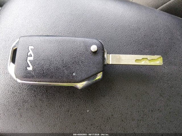 2022 KIA SELTOS LX 11