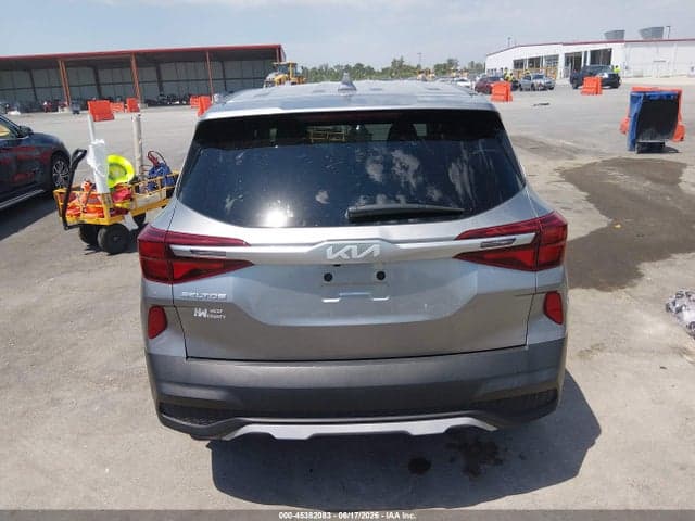 2022 KIA SELTOS LX 17