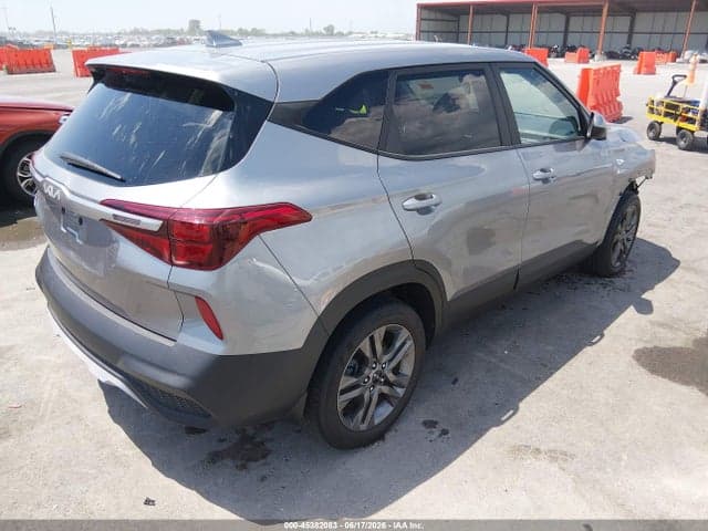 2022 KIA SELTOS LX 4