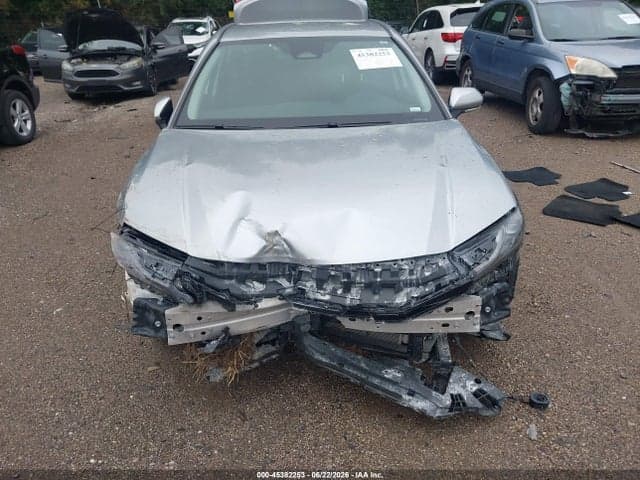 2025 TOYOTA CAMRY LE 6