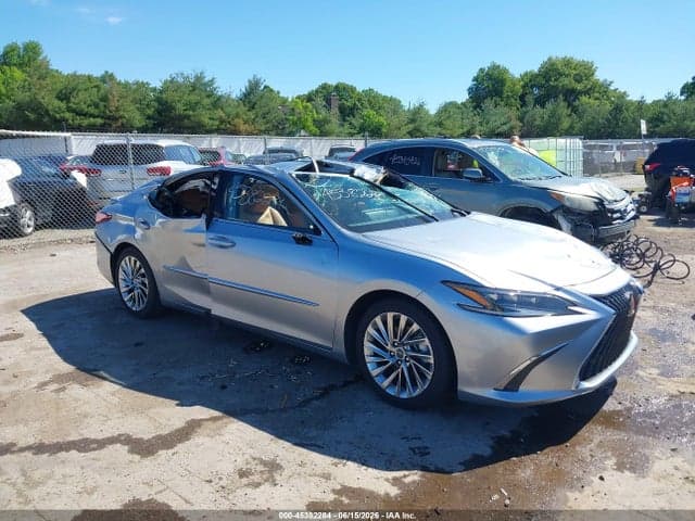 2023 LEXUS ES 300H LUXURY